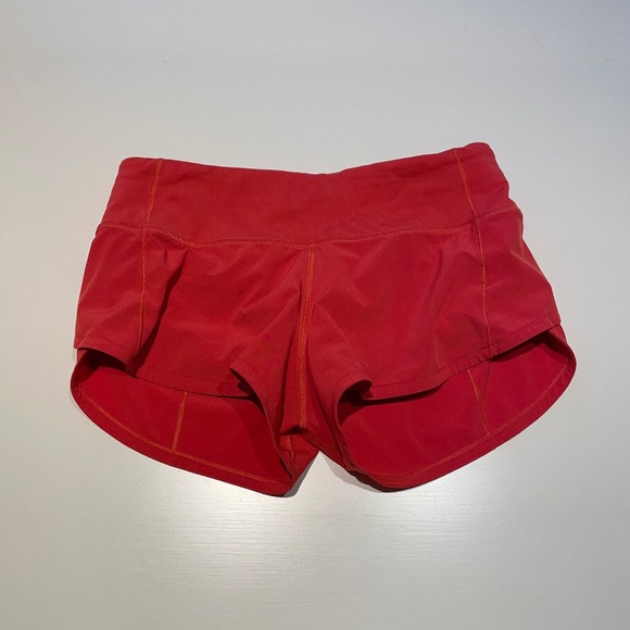 Lululemon Speed Up Low-Rise Lined Short 2.5" - Picture 2 of 4